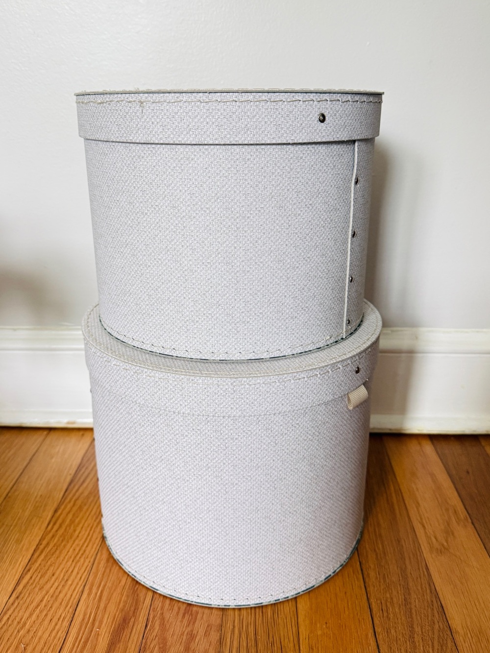 Round storage boxes, set of 2